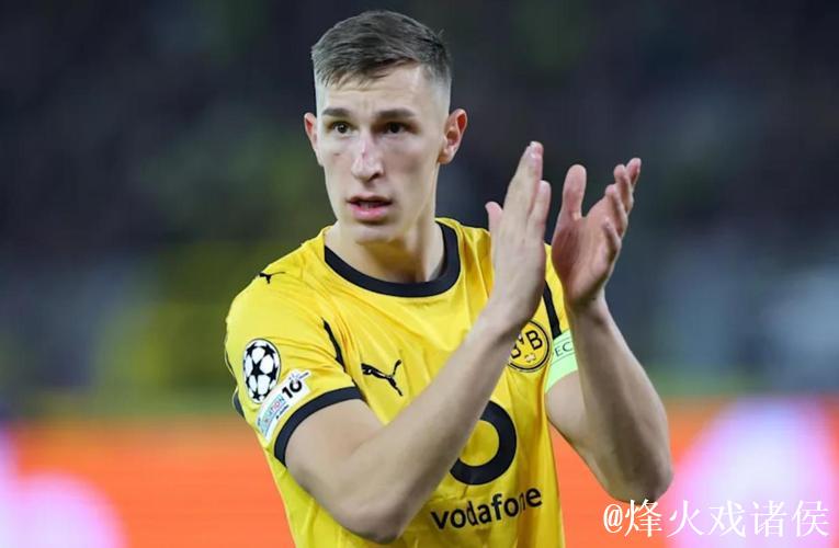 图片报:拜仁续约的乌帕成本1.2亿,签施洛特贝克成本1.25亿 图片报:拜仁续约的乌帕成本1.2亿,签施洛特贝克成本1.25亿