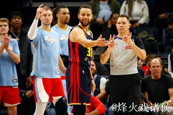 库里7投全失施罗德首战低迷 勇士惨败灰熊51分 库里7投全失施罗德首战低迷 勇士惨败灰熊51分